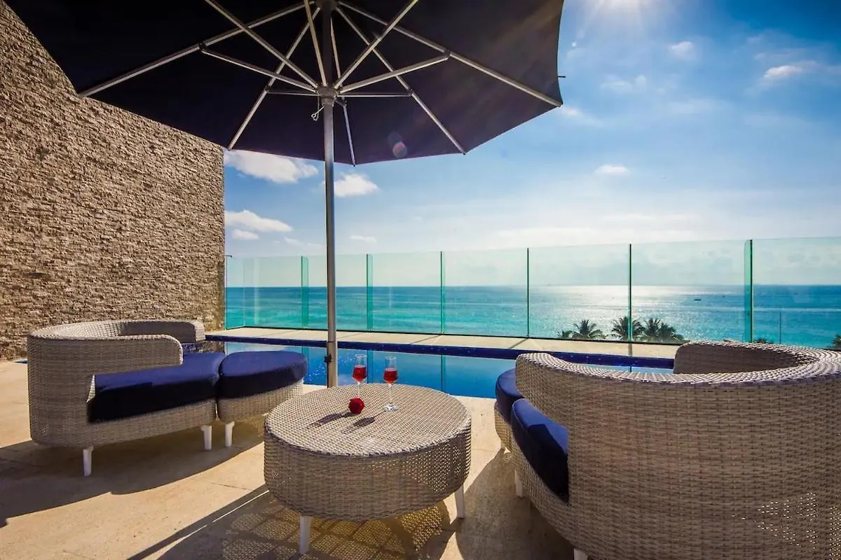 5Th Avenue Quiet Luxury With Jacuzzi Beachfront Playa del Carmen